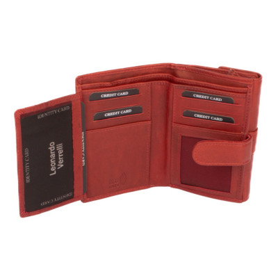 Dámská kožená peněženka s přezkou