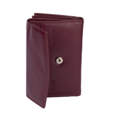 Fialová kožená dámská peněženka s přezkou