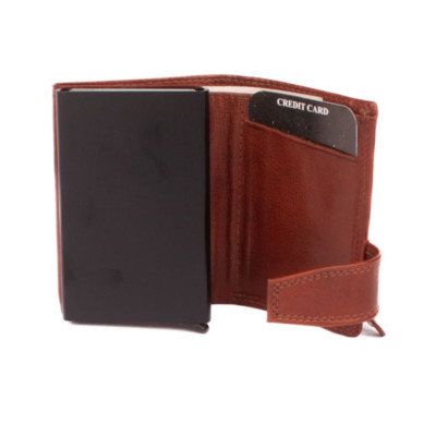 Hnědé pouzdro na karty