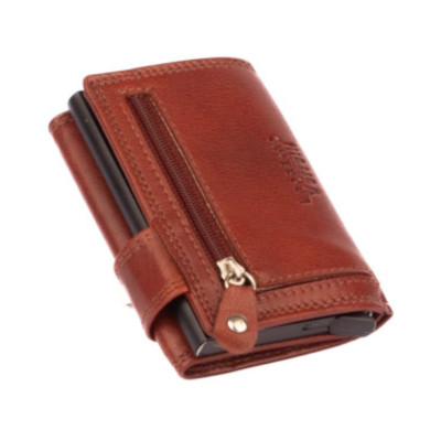 Hnědé pouzdro na karty