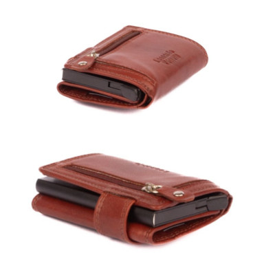 Hnědé pouzdro na karty