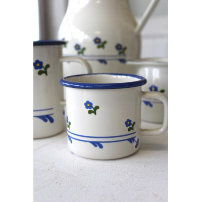 Smaltovaný hrnek s dekorem květin - 0,4L